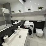 Apartment River Deluxe Atal Towers